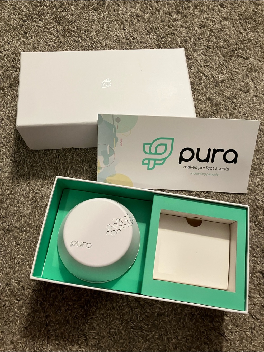 NEW Pura Plug-In Home Fragrance Diffuser